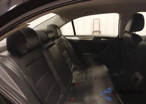 2014 Volkswagen Jetta 1.8T Se from USA, damaged, VIN 3VWD17AJ8EM426213